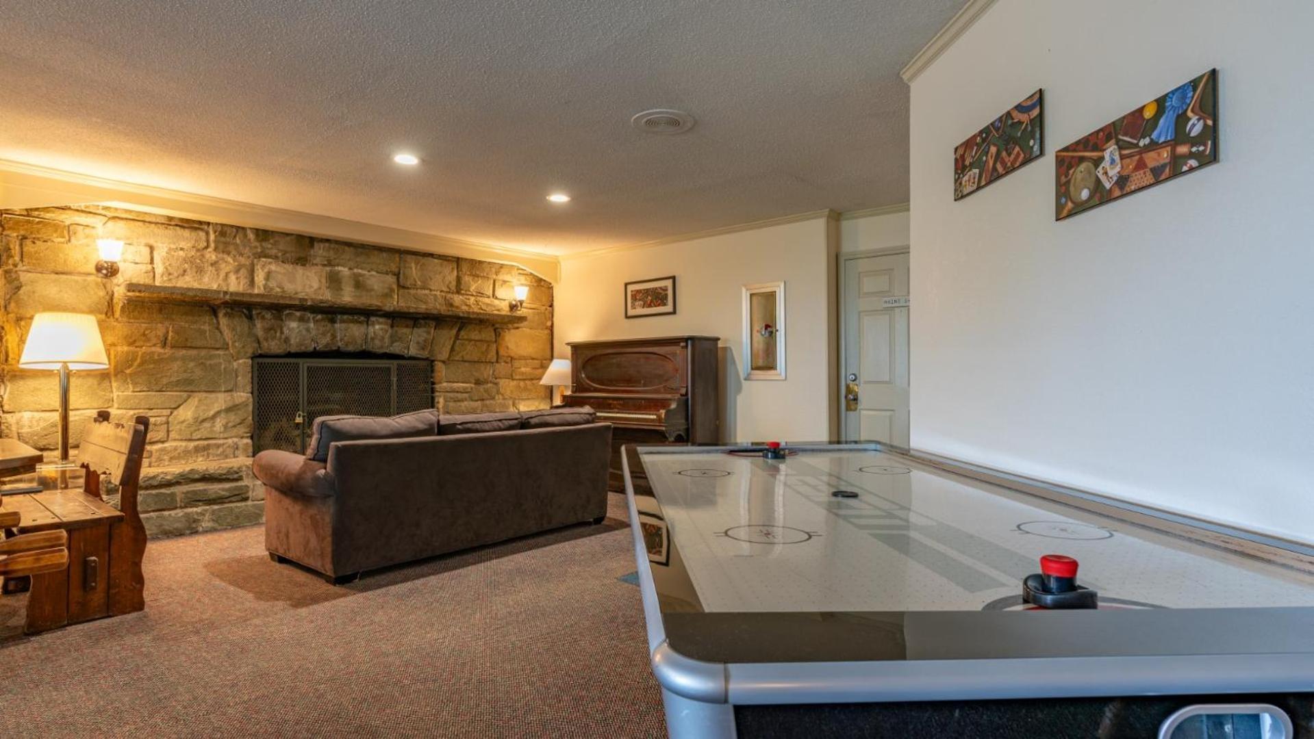 Hotel 4 Seasons At Beech Mountain Exterior foto